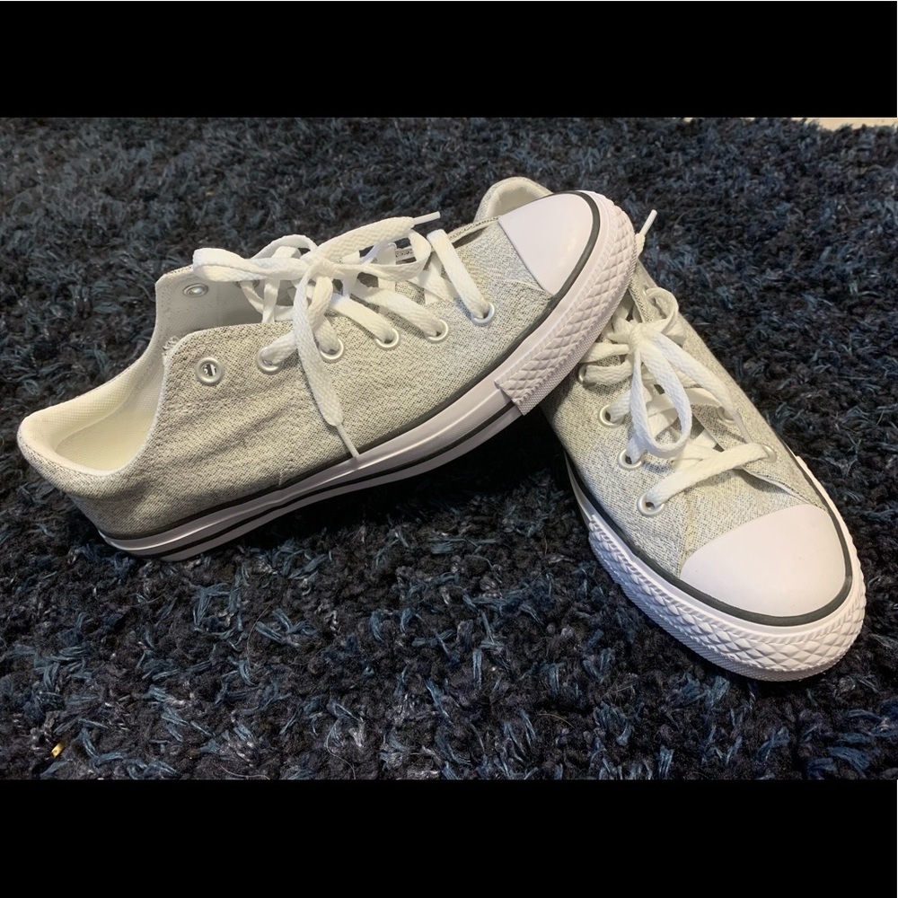 NWOT Converse Womens Chuck Taylor All Star Madison Ox